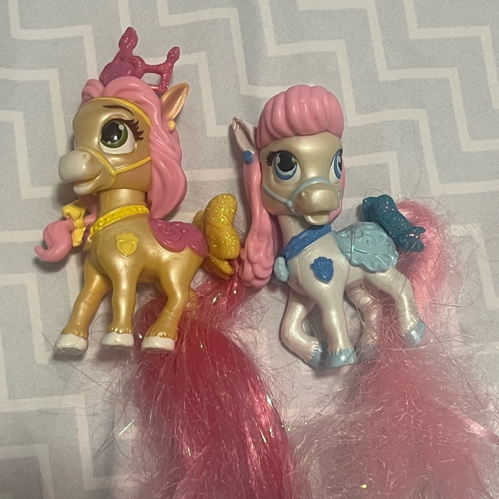 Disney palace pets lot pony’s